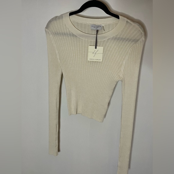 NWT Dress Forum Cropped Ribbed Sweater - Picture 2 of 5